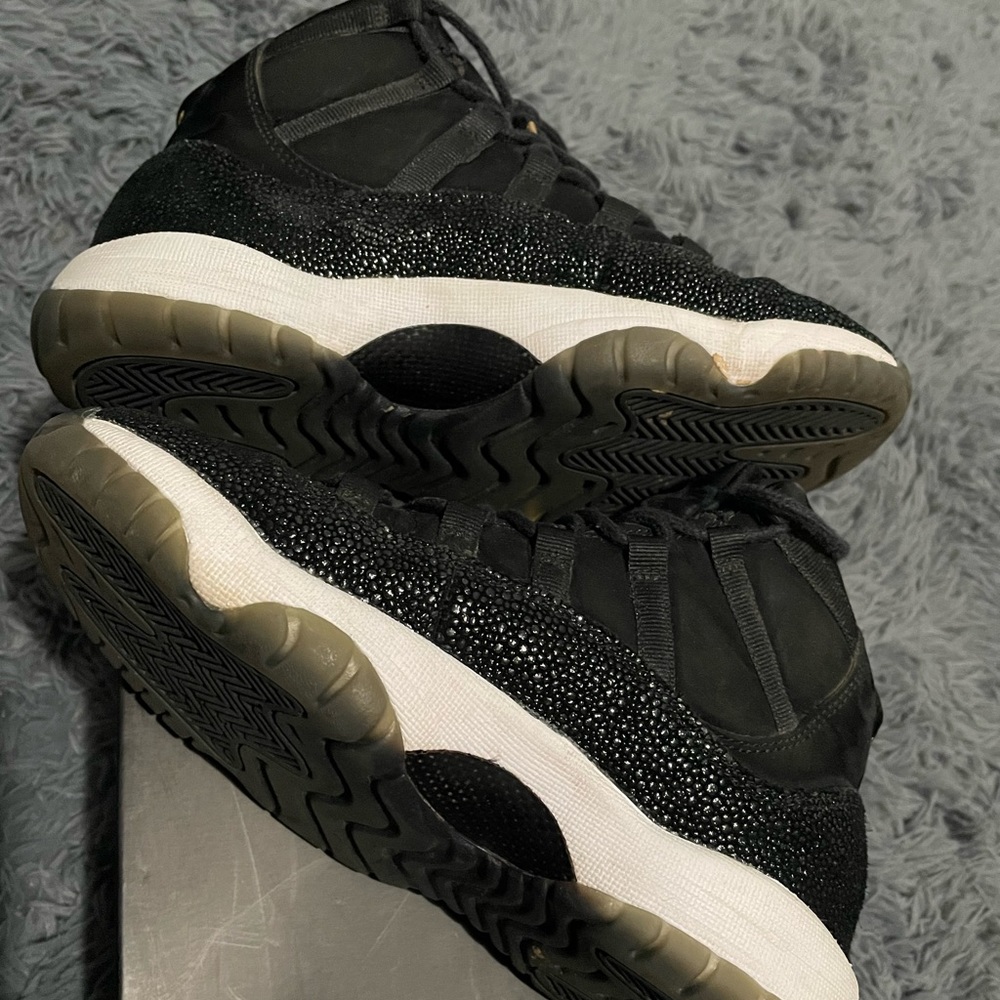 Nike Air Jordan 11 “Heiress” Women’s size 6 girls size 4.5